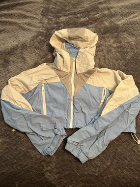 Zara Light Blue and Cream Hooded Windbreaker